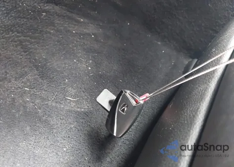 2014 Hyundai Equus Ultimate z USA, uszkodzony, nr VIN KMHGH4JH5EU082872